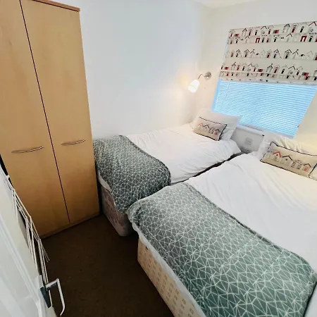 2 Bedroom Chalet Sb109, Sandown Bay, Isle Of Wight Brading Exterior photo