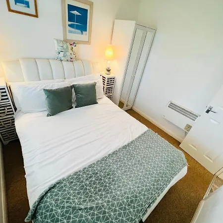 2 Bedroom Chalet Sb109, Sandown Bay, Isle Of Wight Brading Exterior photo