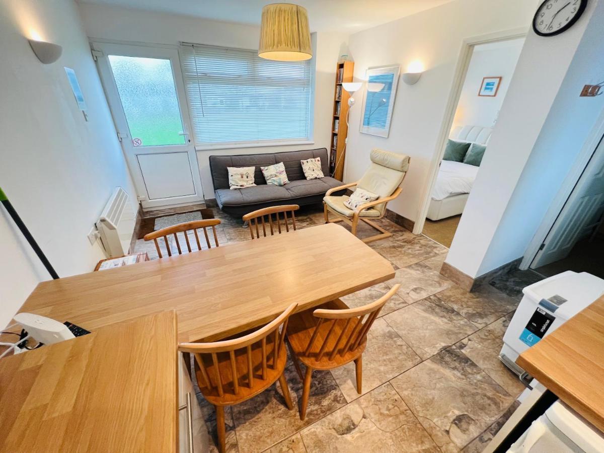 2 Bedroom Sb109, Sandown Bay, Isle Of Wight * Brading