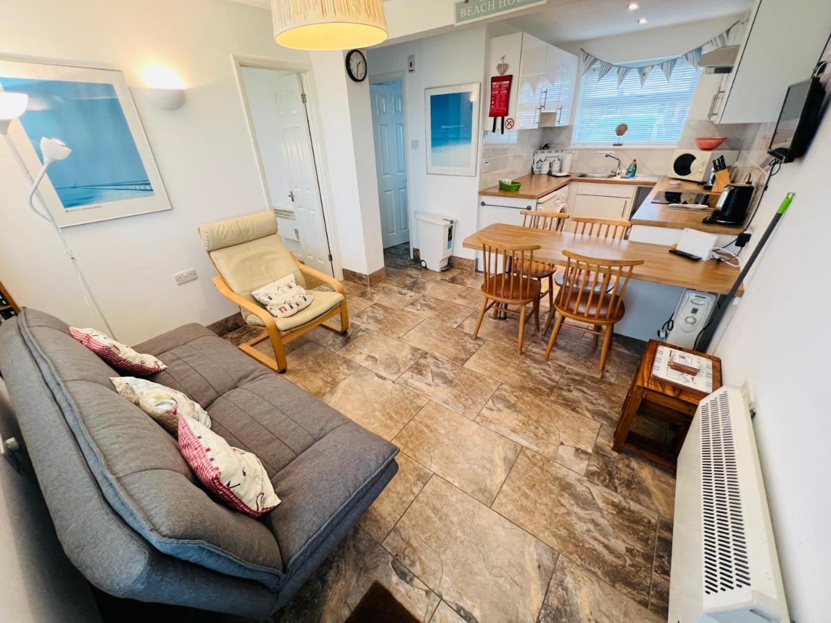 Apartment 2 Bedroom Sb109, Sandown Bay, Isle Of Wight *