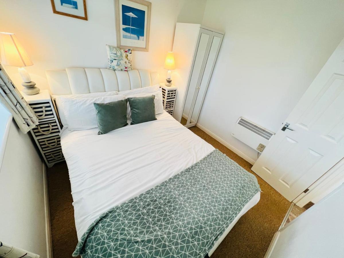 2 Bedroom Sb109, Sandown Bay, Isle Of Wight Brading