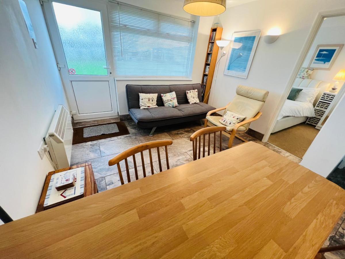 2 Bedroom Sb109, Sandown Bay, Isle Of Wight * Brading
